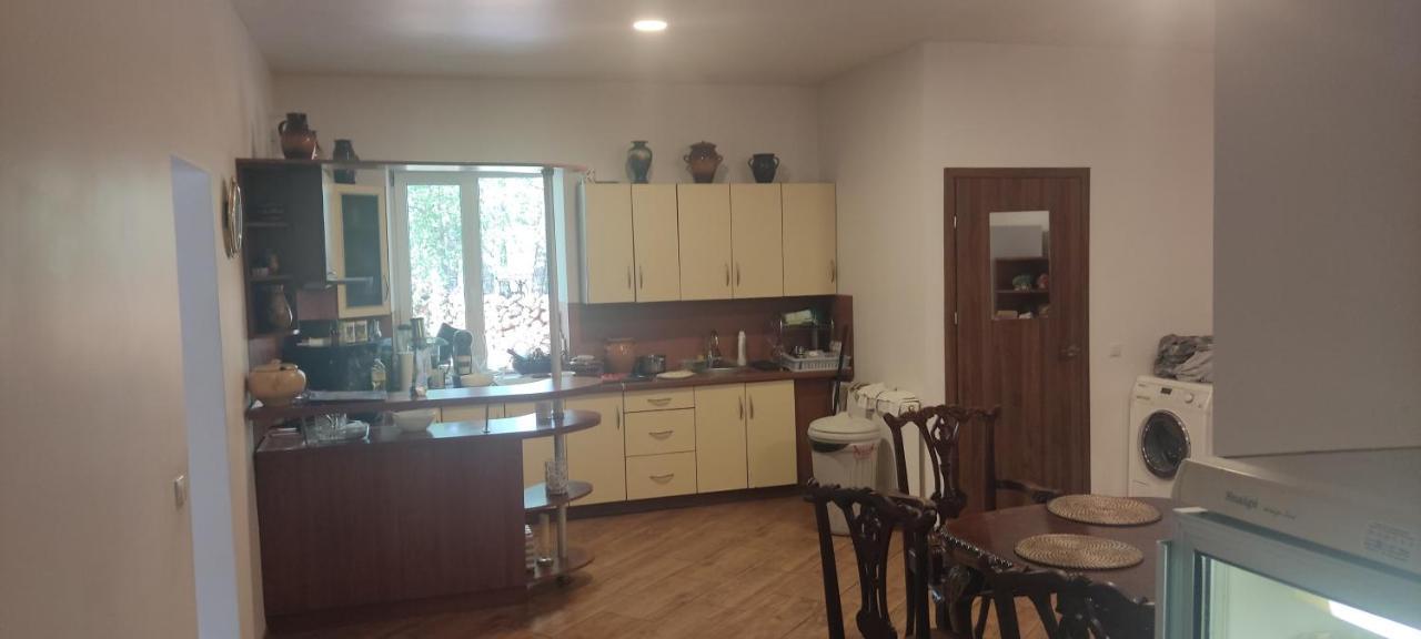 Hotel Sveciu Namai Prie Sirvintu à Akmeniai Extérieur photo