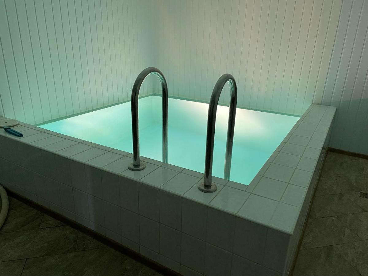 Hotel Sveciu Namai Prie Sirvintu à Akmeniai Extérieur photo