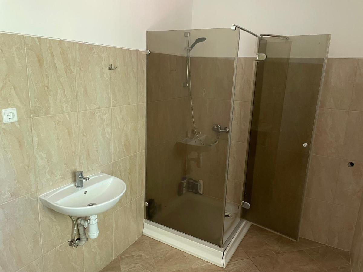 Hotel Sveciu Namai Prie Sirvintu à Akmeniai Extérieur photo