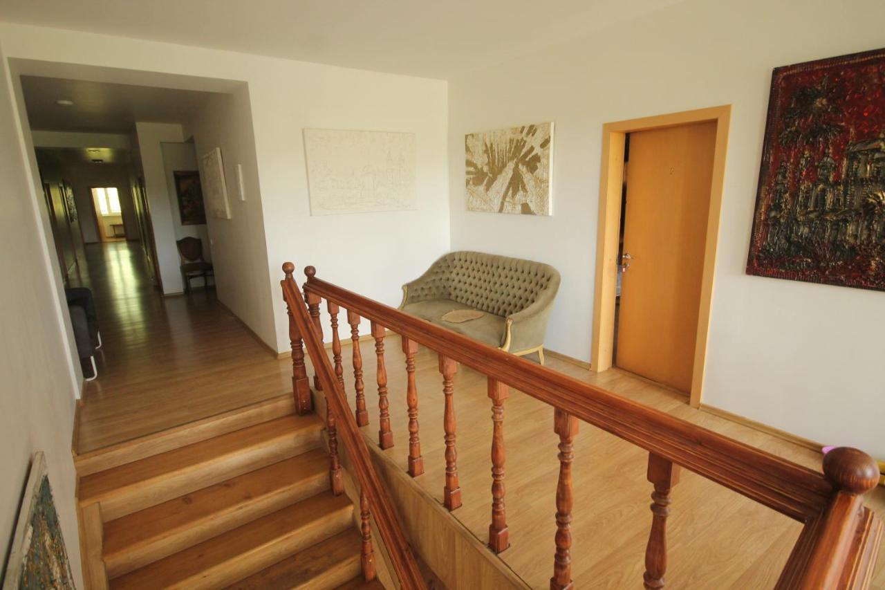 Hotel Sveciu Namai Prie Sirvintu à Akmeniai Extérieur photo