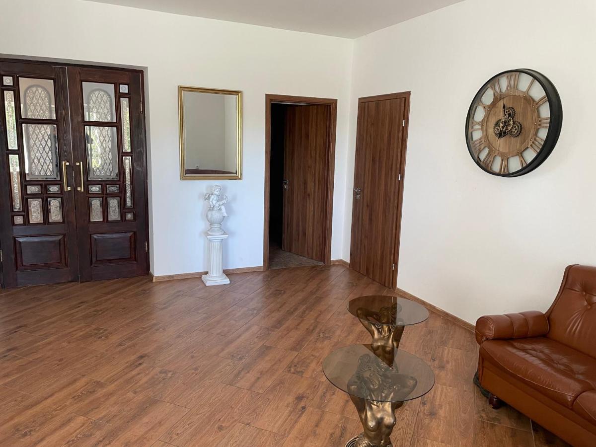 Hotel Sveciu Namai Prie Sirvintu à Akmeniai Extérieur photo